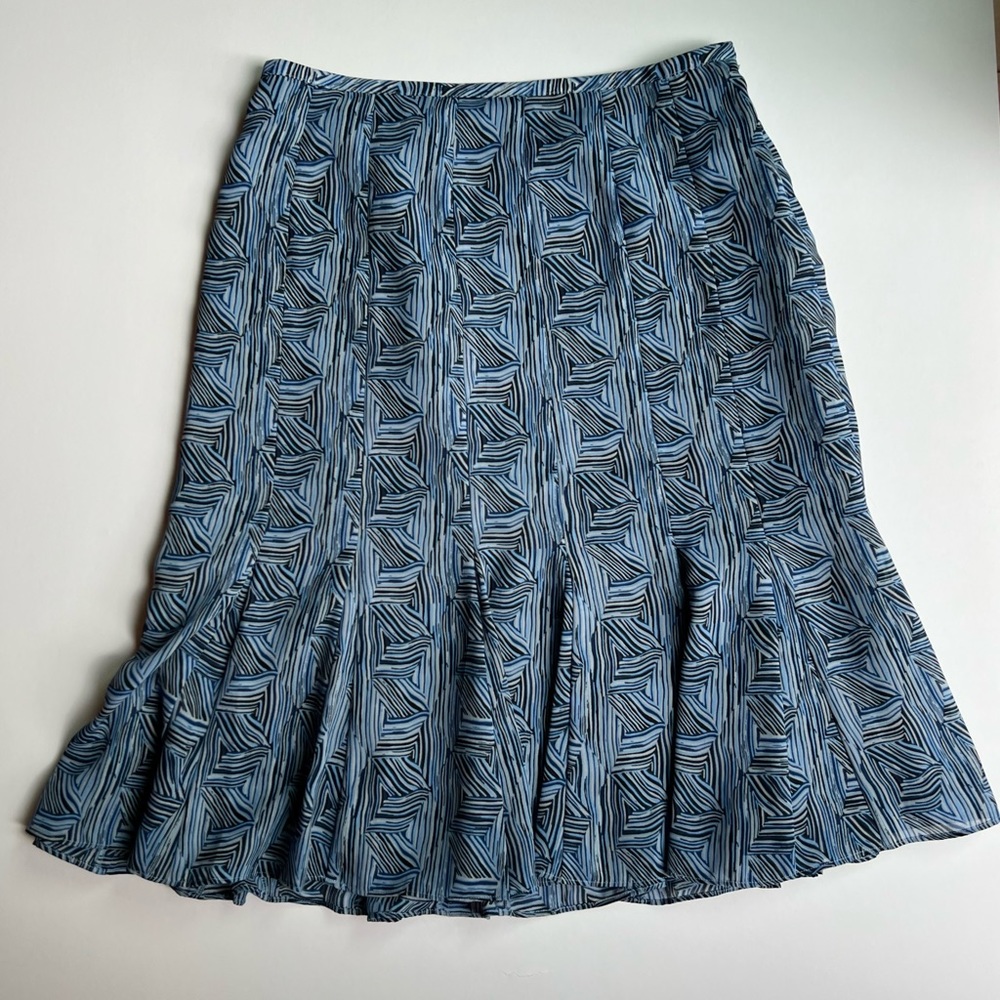 Ann Taylor Loft blue and black print skirt